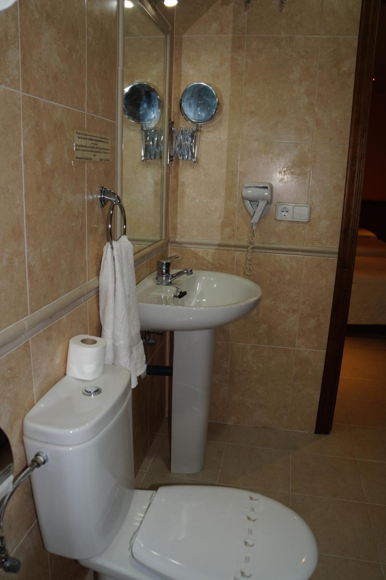 Hostal La Conilena Conil De La Frontera Quarto foto